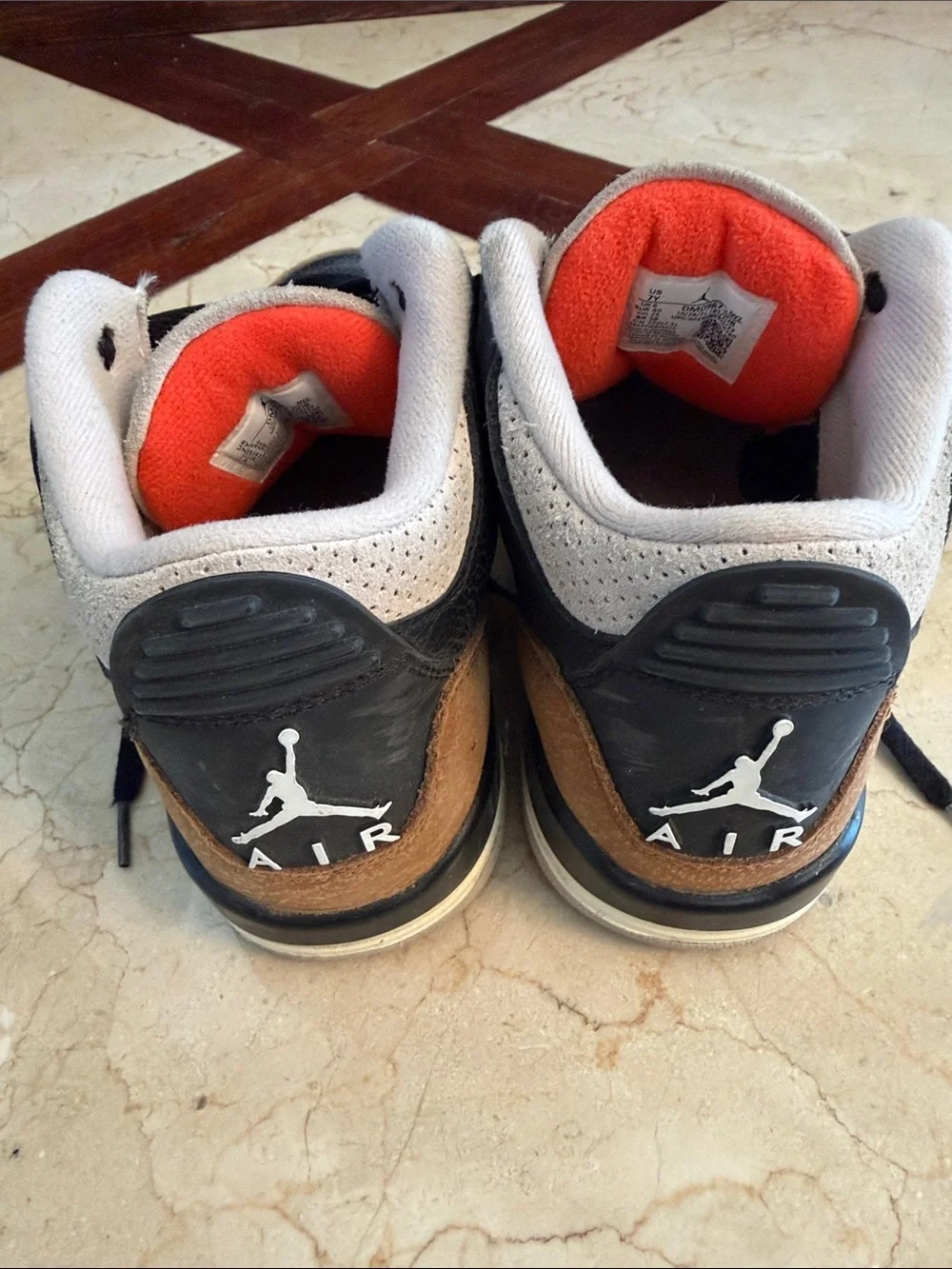 Nike Kids Black, Gray and Brown Low-Top Sneakers with Orange Accents